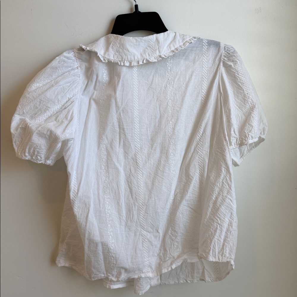 Universal Thread White Eyelet Ruffled Collar Blou… - image 2